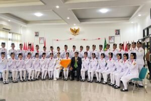 Siswa SMA Smart Cibinong Harumkan Sekolah di Momen HUT RI ke-80