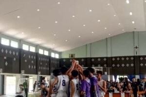 SMA Smart Cibinong Angkat Trofi Juara 1 Turnamen Basket BHK Kota Wisata