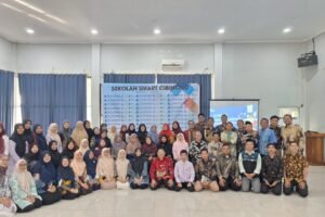 In House Training Hari Kedua Sekolah Smart Cibinong dengan tema “Recharge! Membangun Energi Positif dan Anti Burnout”