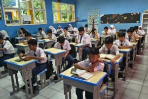 SMP Smart Cibinong Optimalkan ASTS Genap Melalui ExamBro CBT dan Pembiasaan Ngaos